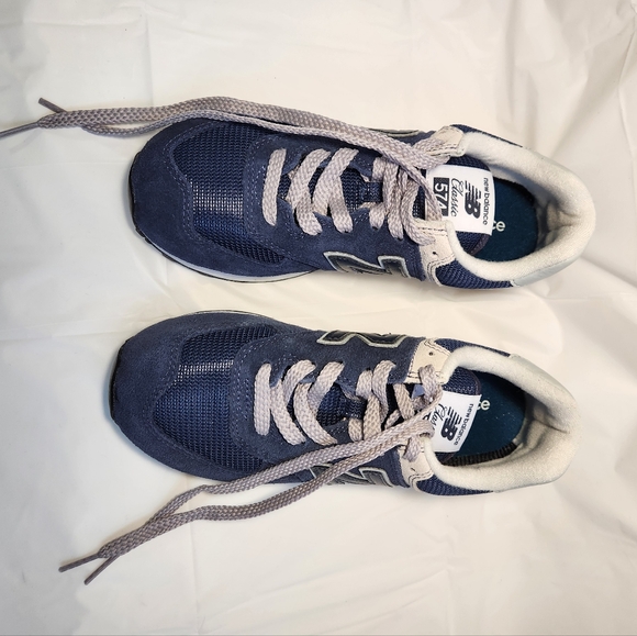 NIB New Balance Sneakers 574 Core WL574EVN - Picture 4 of 15